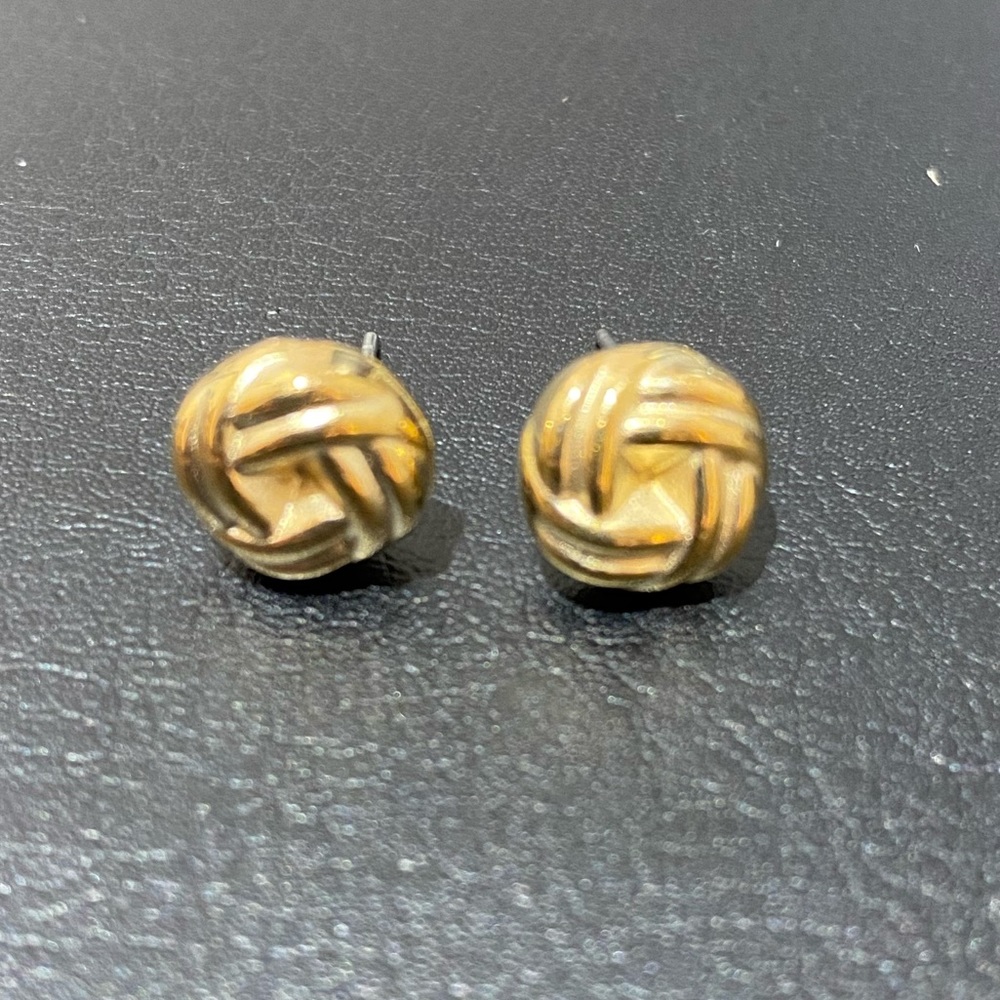Cute & Trendy Gold Stud Earrings Accessories Jewelry